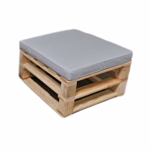 Assise en bois de palette avec coussin