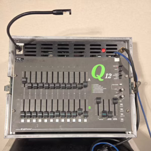 Console Q12 Light Processor