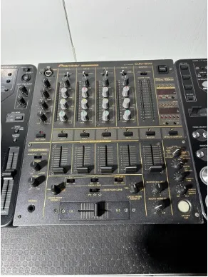 PIONEER - Table de mixage DJM-600 – Image 3