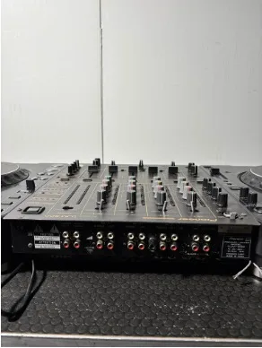 PIONEER - Table de mixage DJM-600 – Image 2