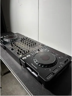 PIONEER - Table de mixage DJM-600